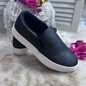 Soda Flat Slip On Casual Sneakers Memory Foam REIGN-G White Sole Black PU 8 💗